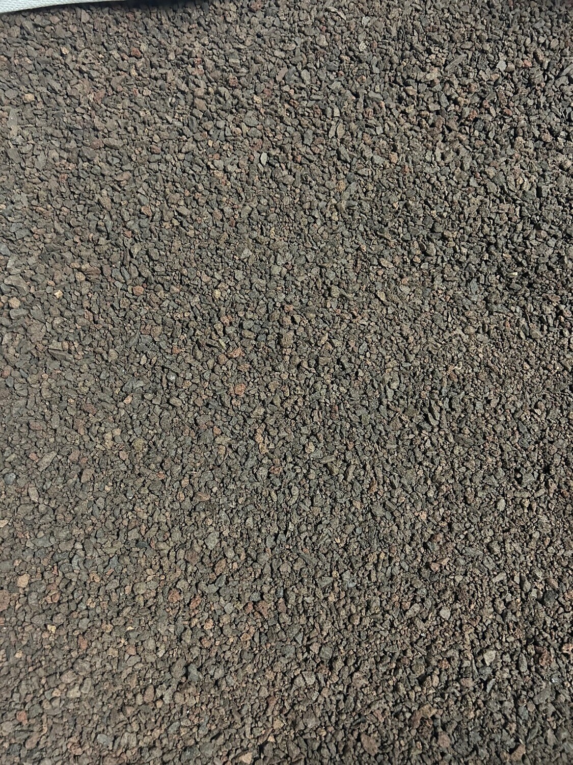 3928192348UjESIdGeykATf Lava Mulch 2 - 8 mm